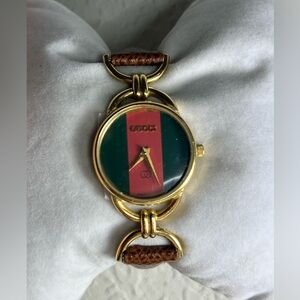 GUCCI VINTAGE sherry line dial 6000L gold plated ladies Watch.